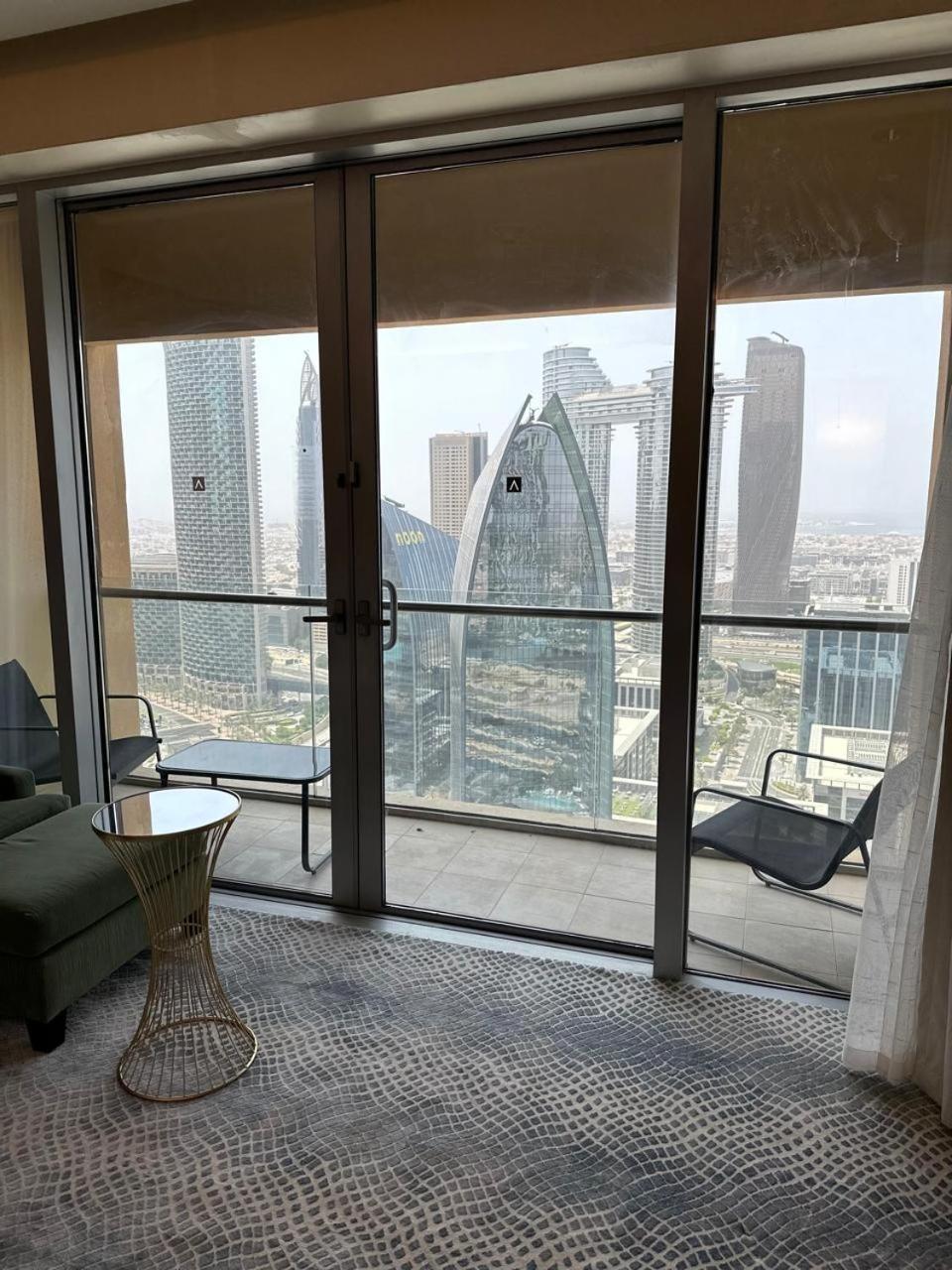 Mall Fashion Avenue Highest Floor Burj Khalifa View Residence- Formerly Address Mall Apartment *